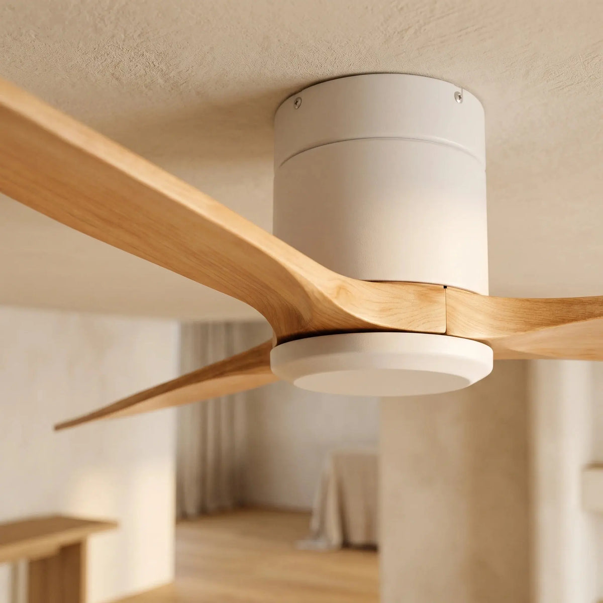 Ventilateur de plafond silencieux blanc bois à profil bas DC